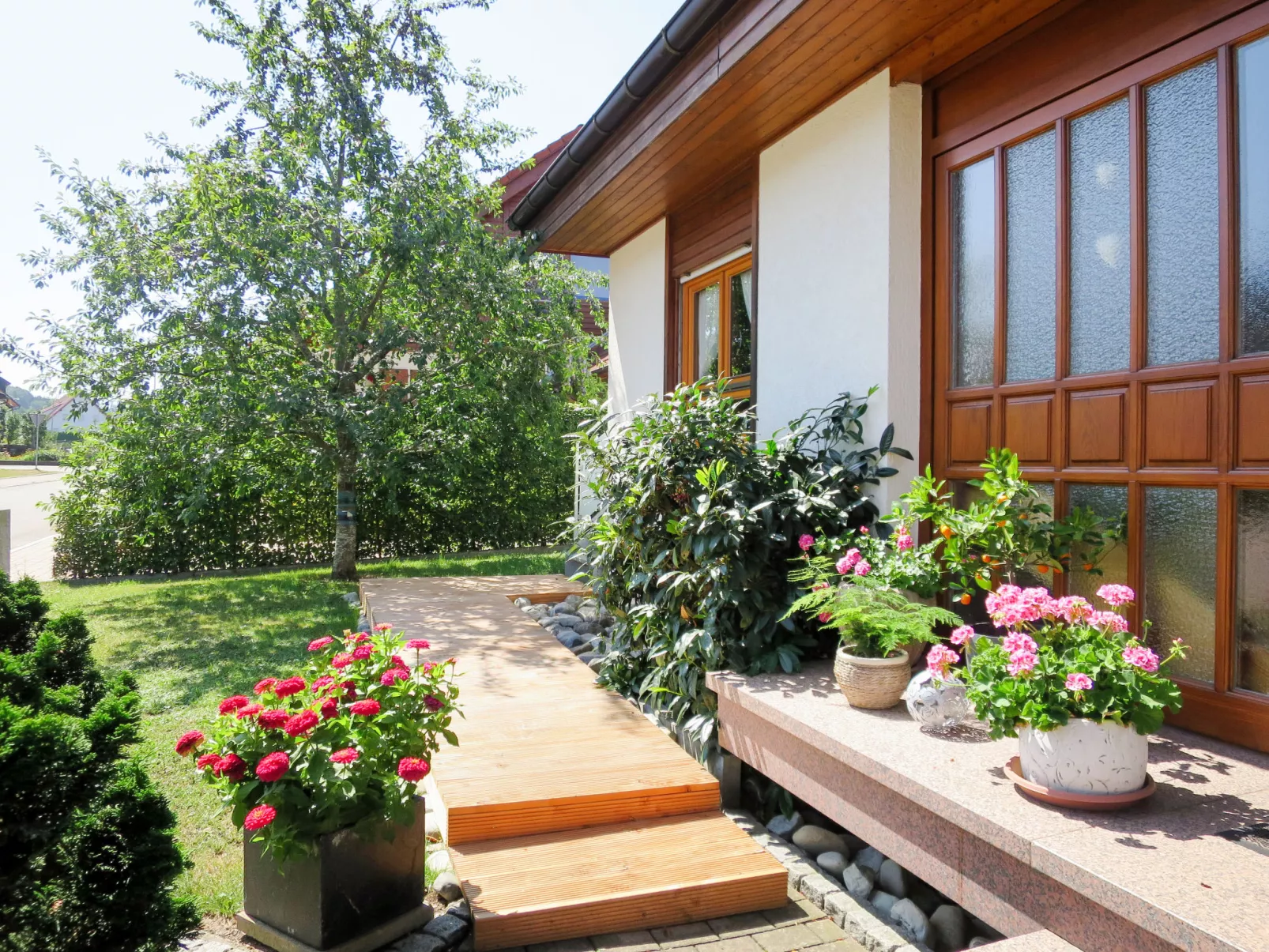 Land in Sicht-Outside