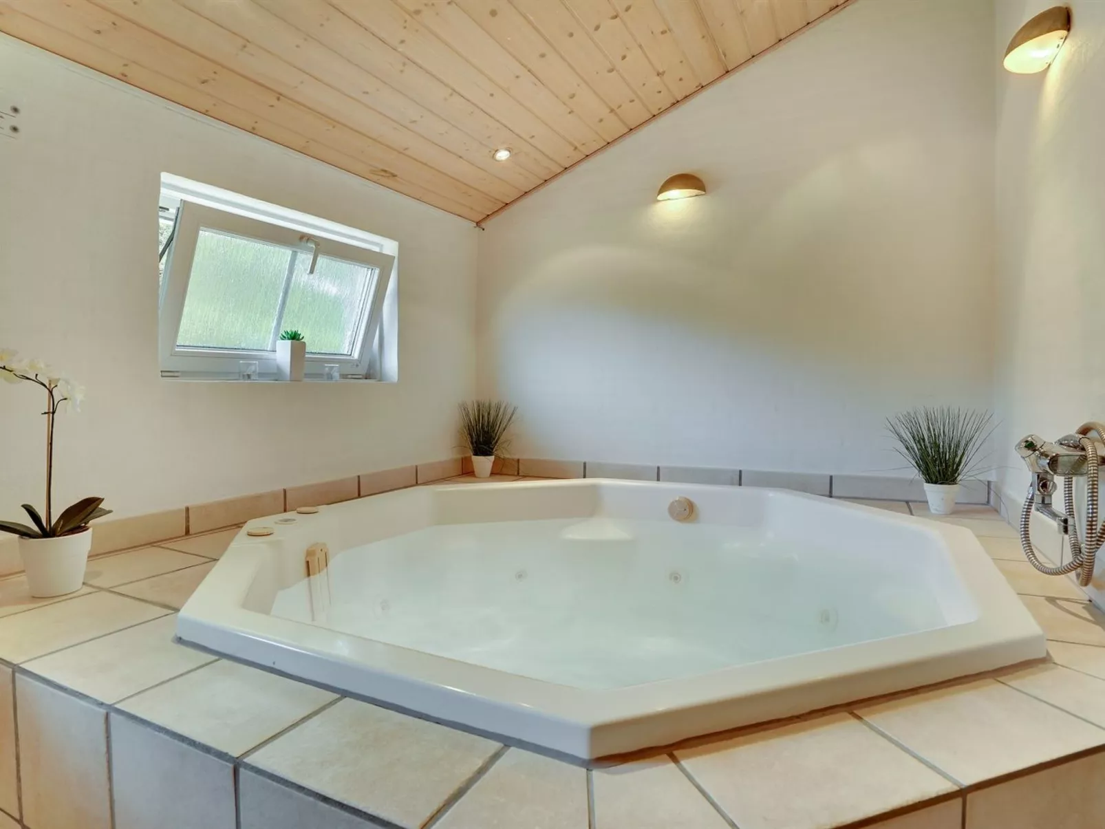 "Tule" - 1.2km from the sea-Inside