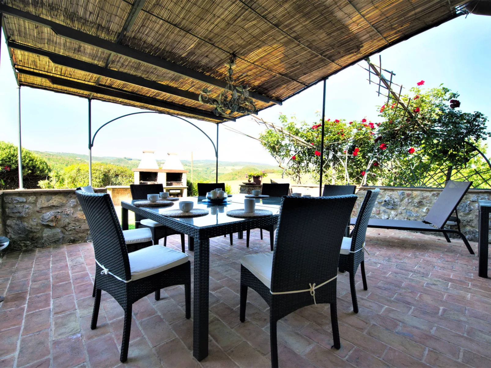 Vineyard View-Outside