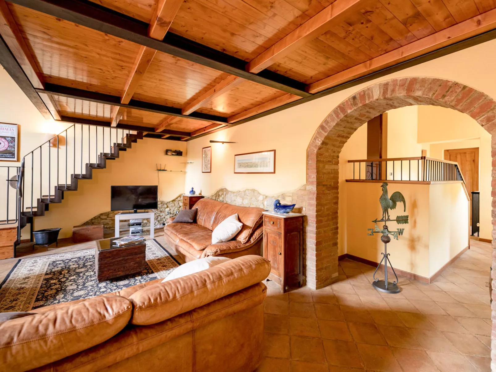 Vineyard View-Inside