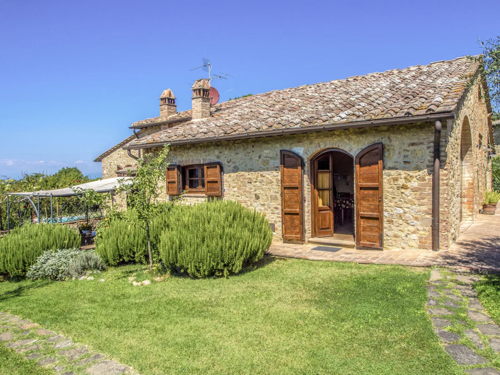Vineyard View-Outside