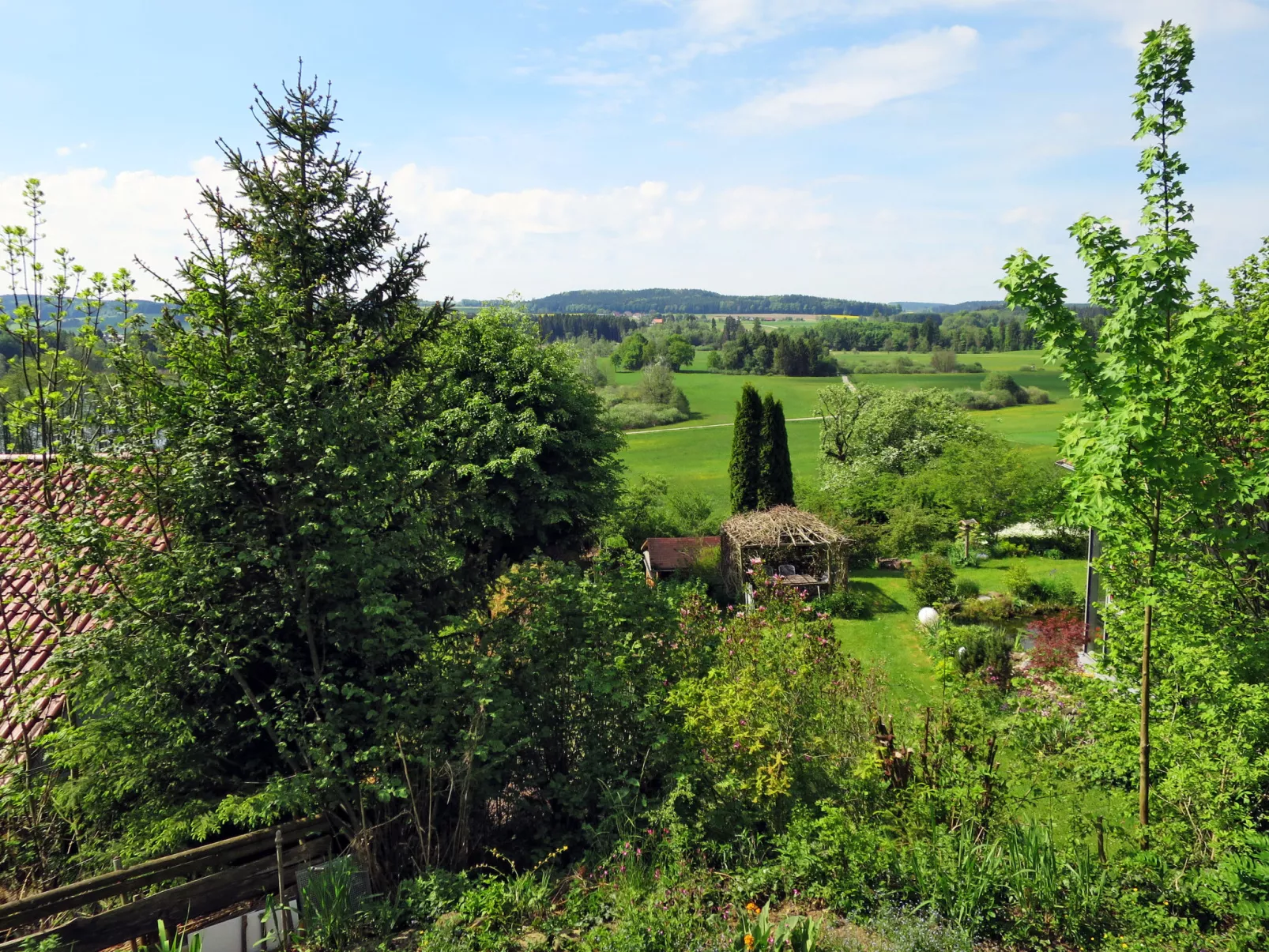 Alpenblick-Outside
