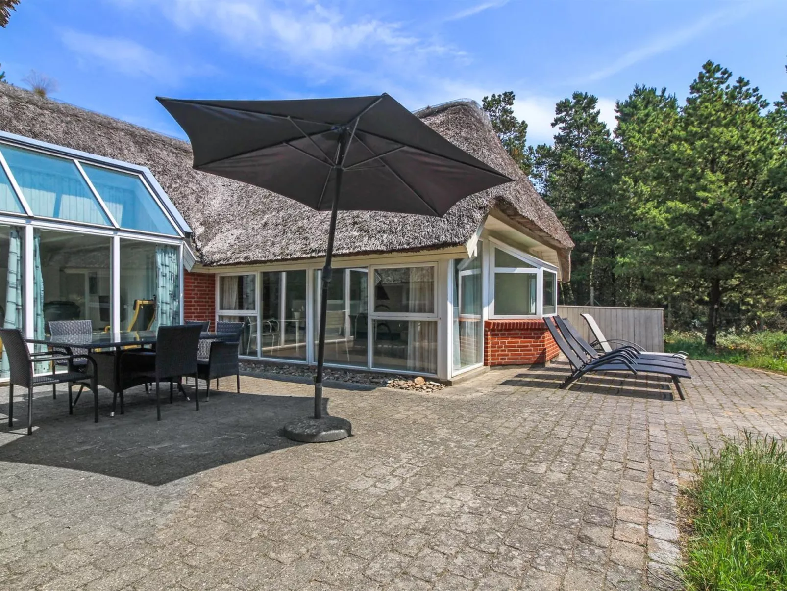 "Grep" - 700m from the sea-Outside