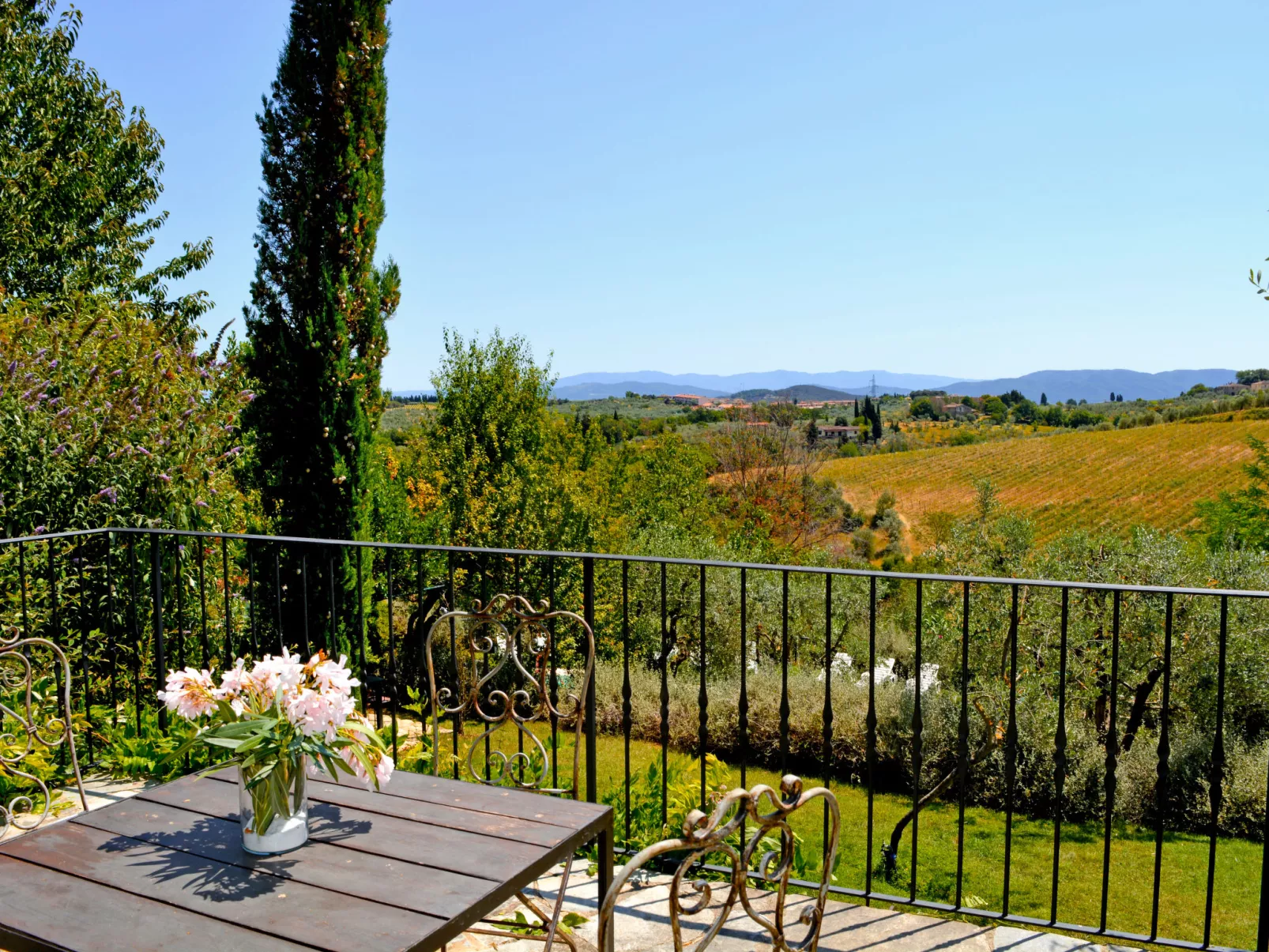 Casa delle Fiabe-Outside