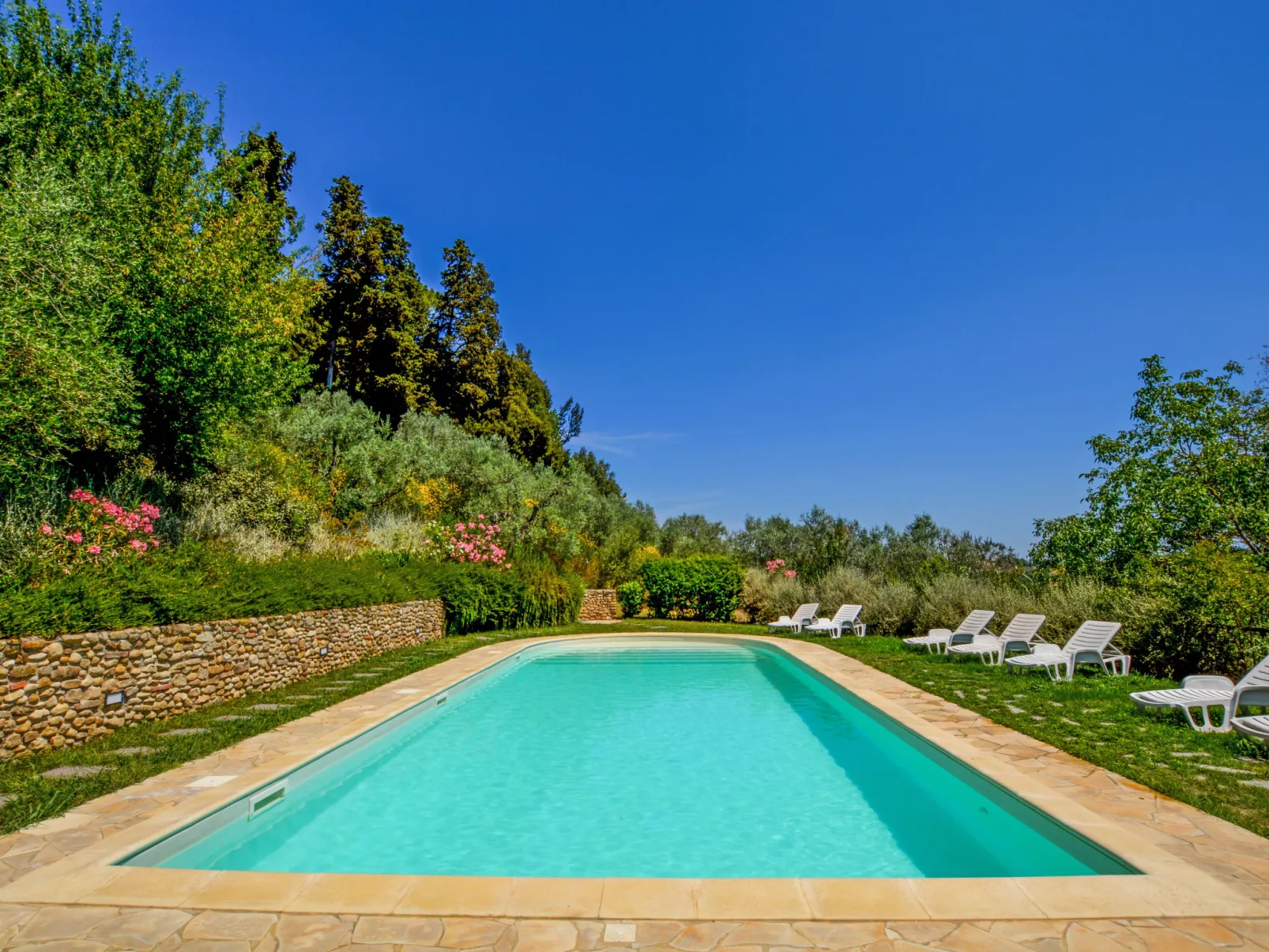 Casa delle Fiabe-Outside