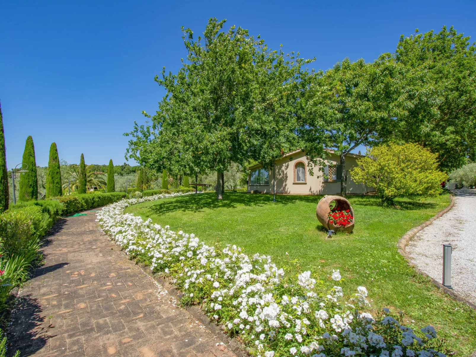 Villa Rosa-Draußen