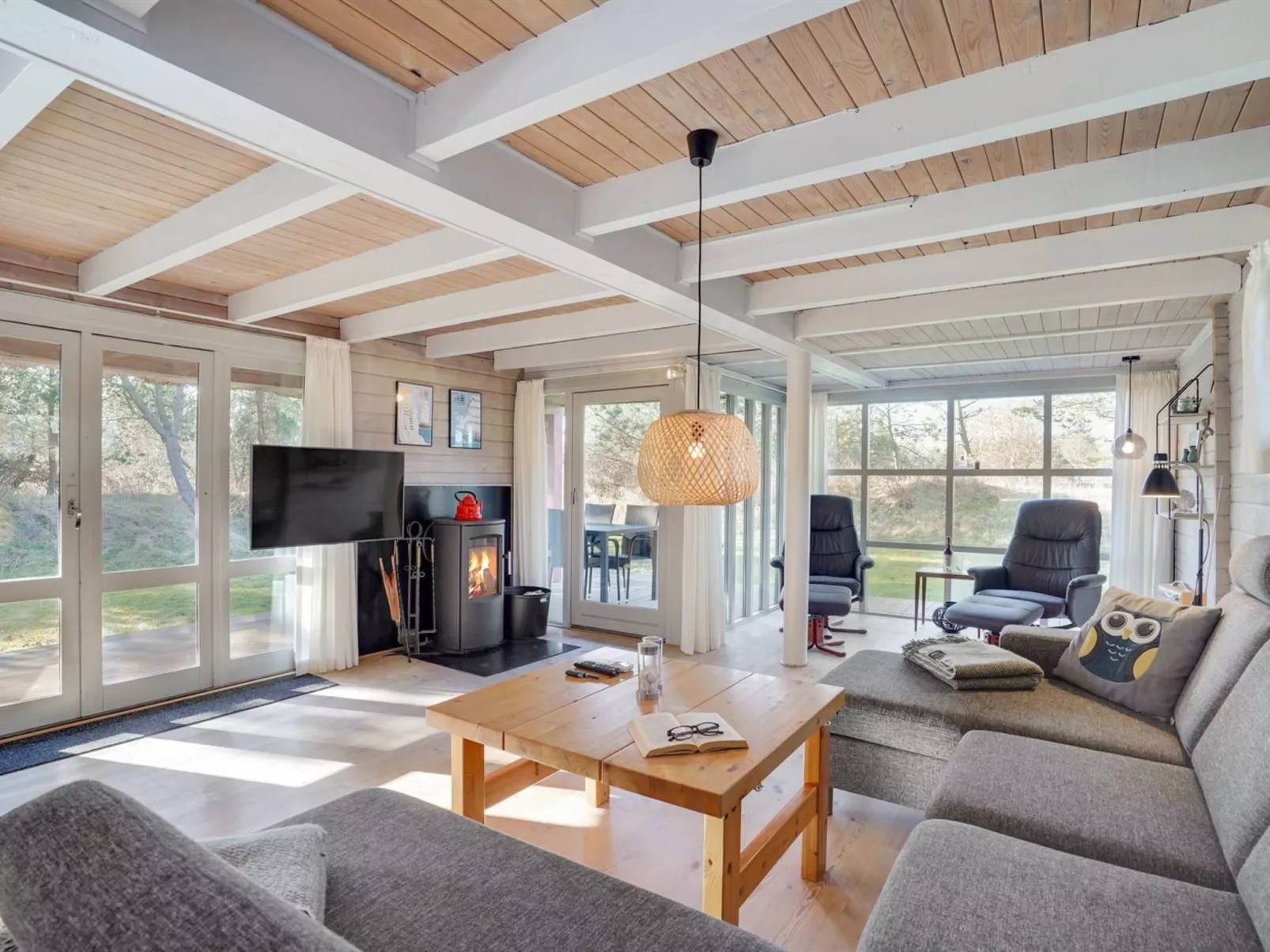 "Tine" - 2.3km from the sea-Inside