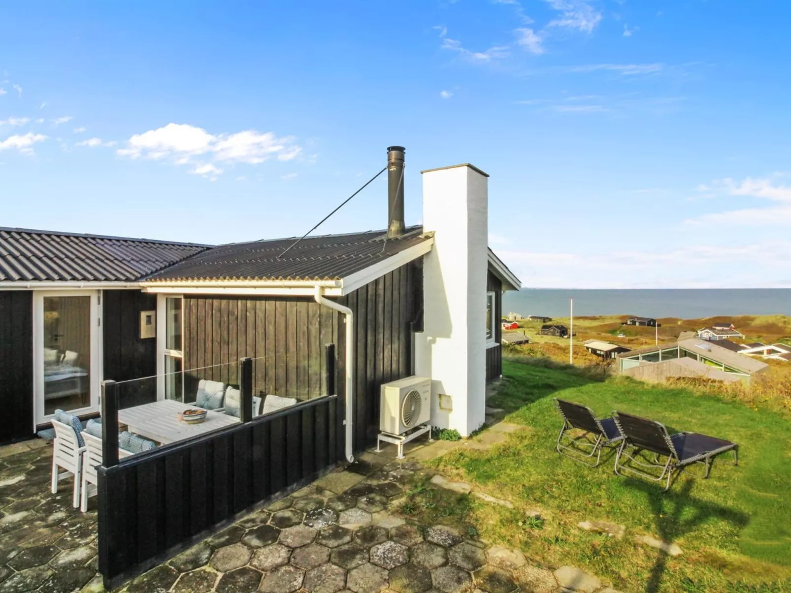 "Edlef" - 279m from the sea-Outside