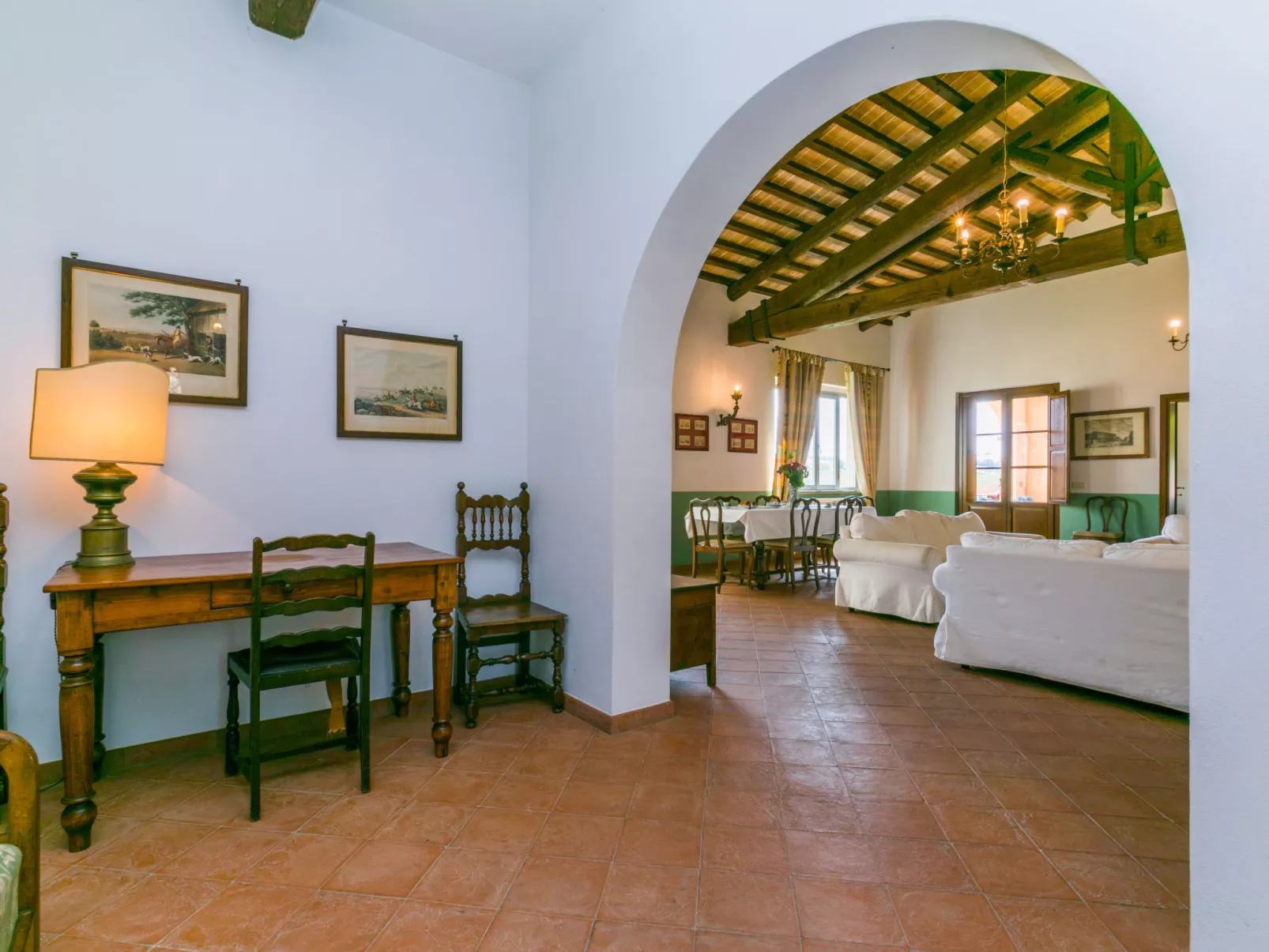 Casa dell'Arco-Inside