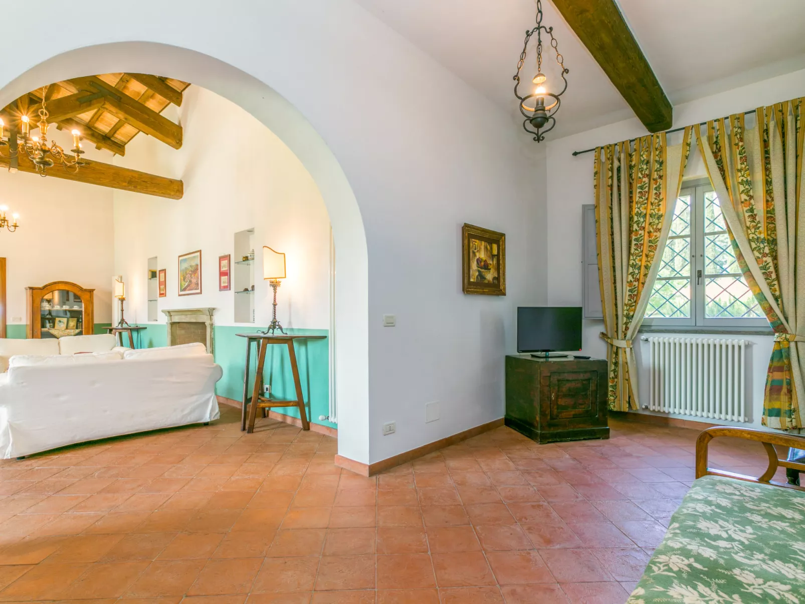 Casa dell'Arco-Inside