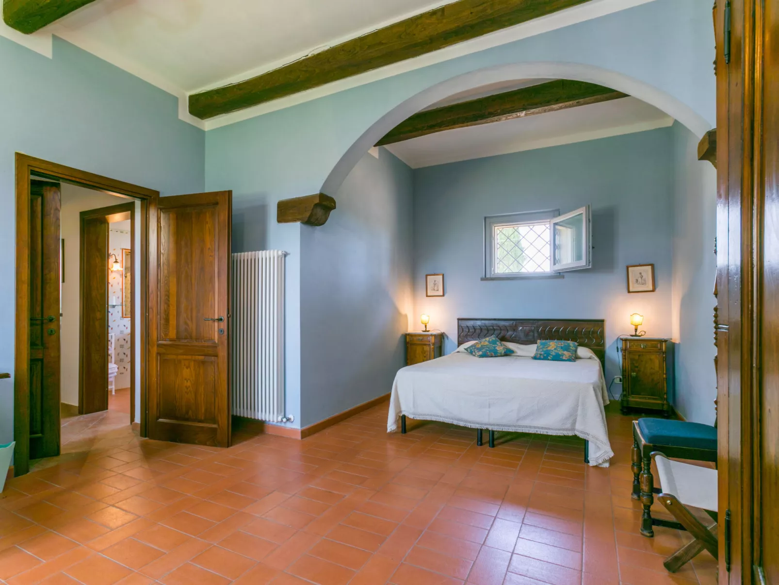 Casa dell'Arco-Inside