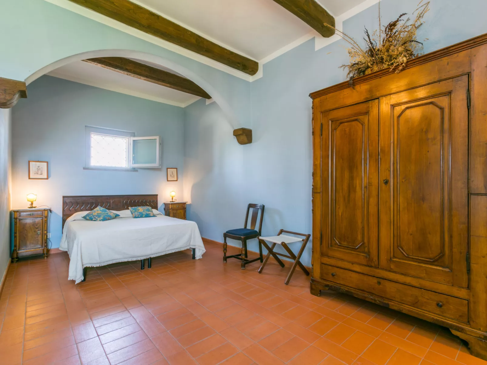 Casa dell'Arco-Inside