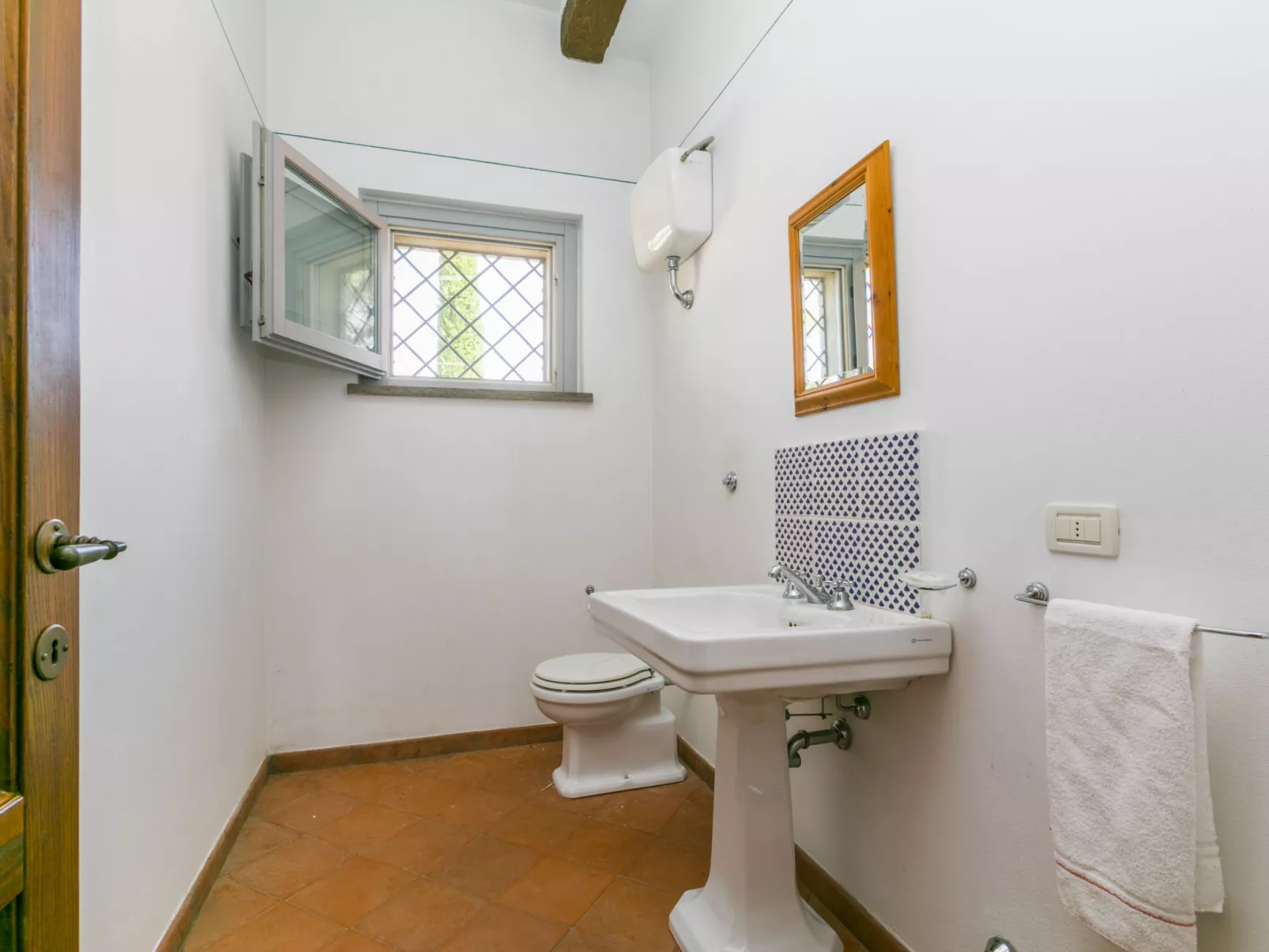 Casa dell'Arco-Inside