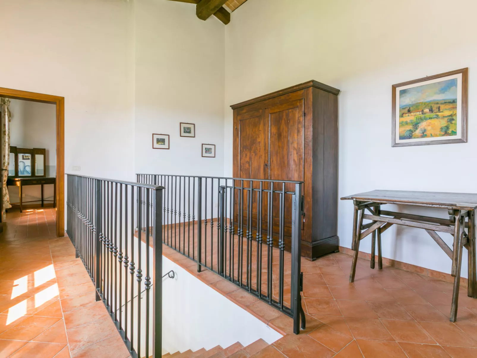 Casa dell'Arco-Inside