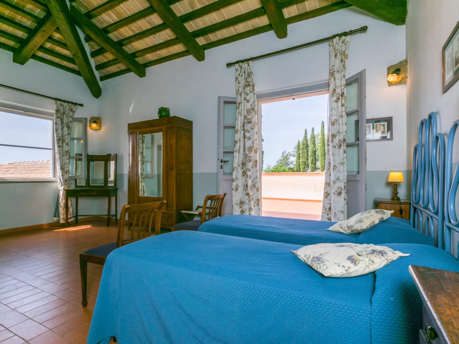 Casa dell'Arco-Inside