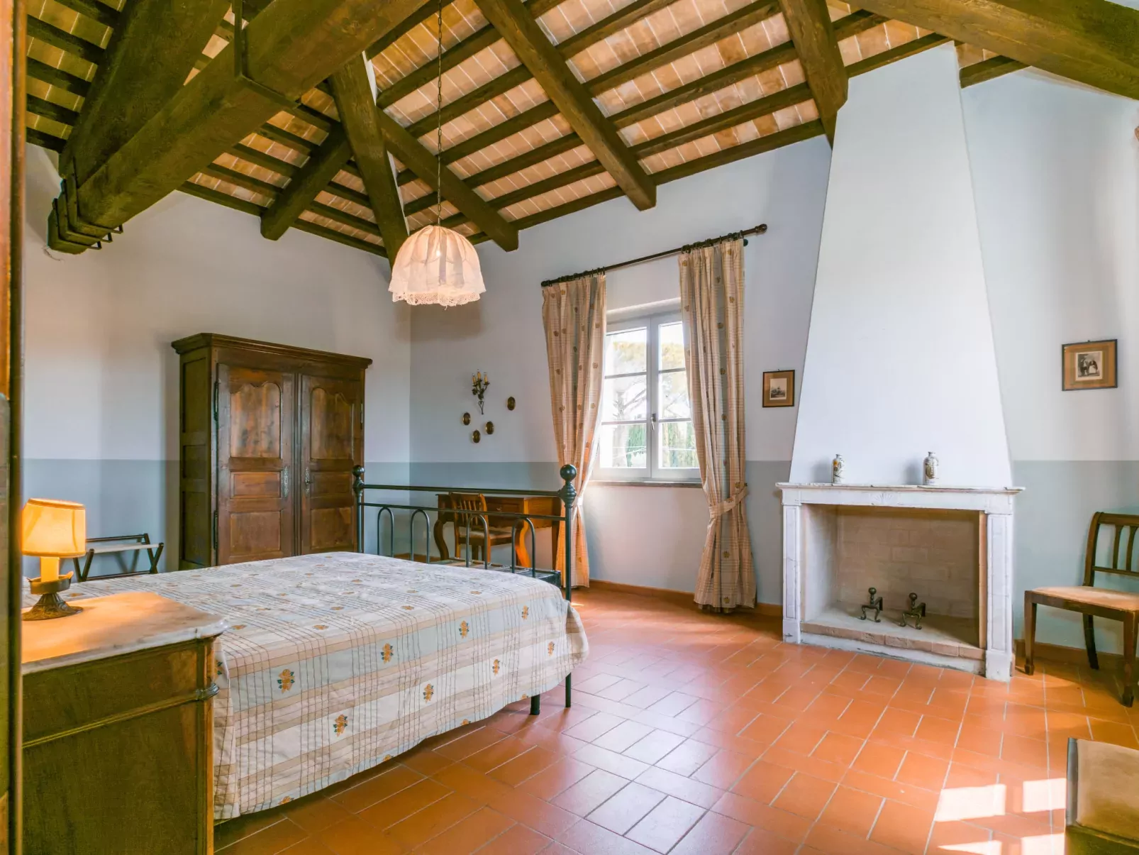 Casa dell'Arco-Inside