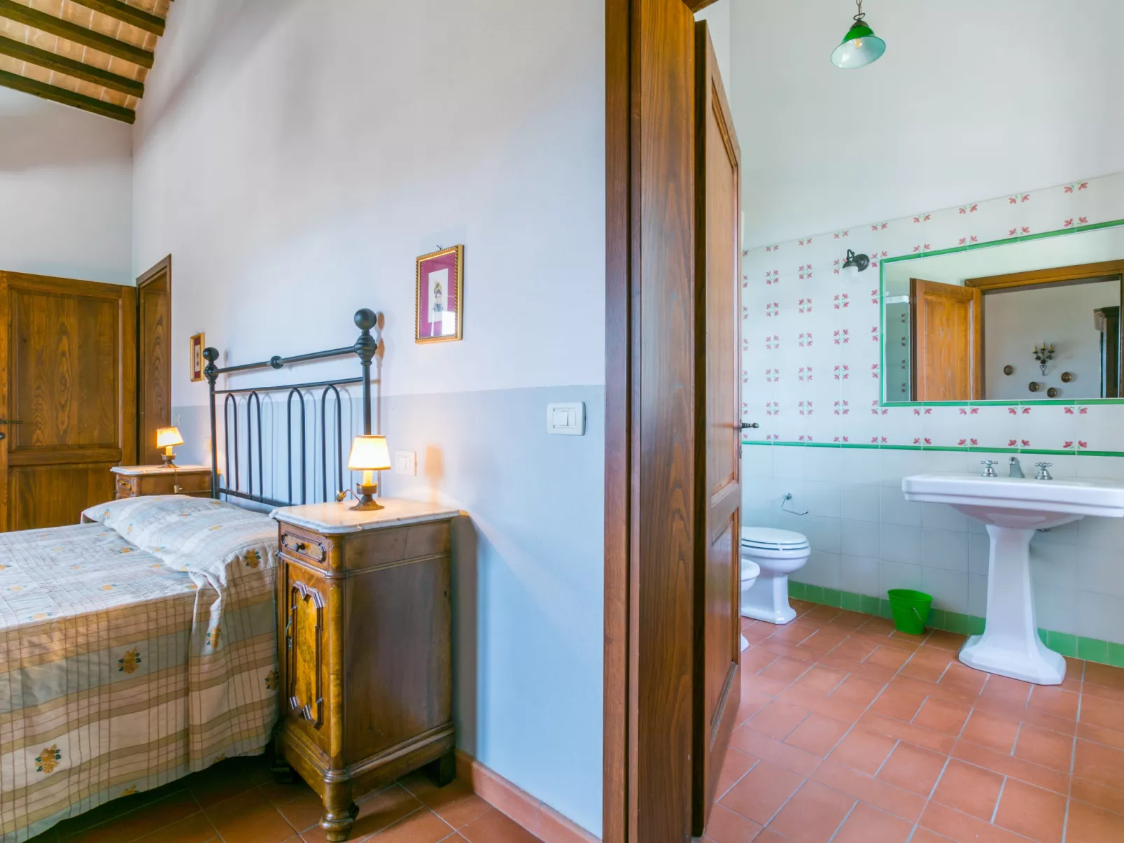 Casa dell'Arco-Inside