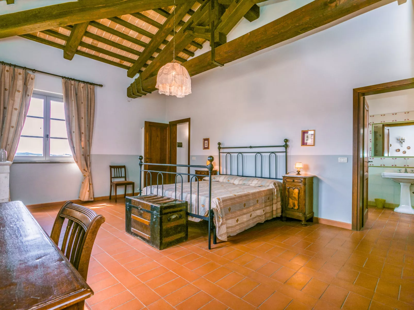 Casa dell'Arco-Inside