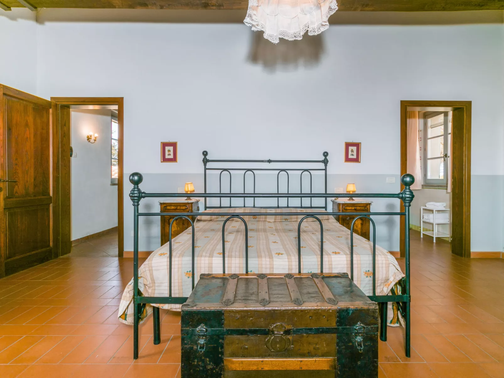 Casa dell'Arco-Inside