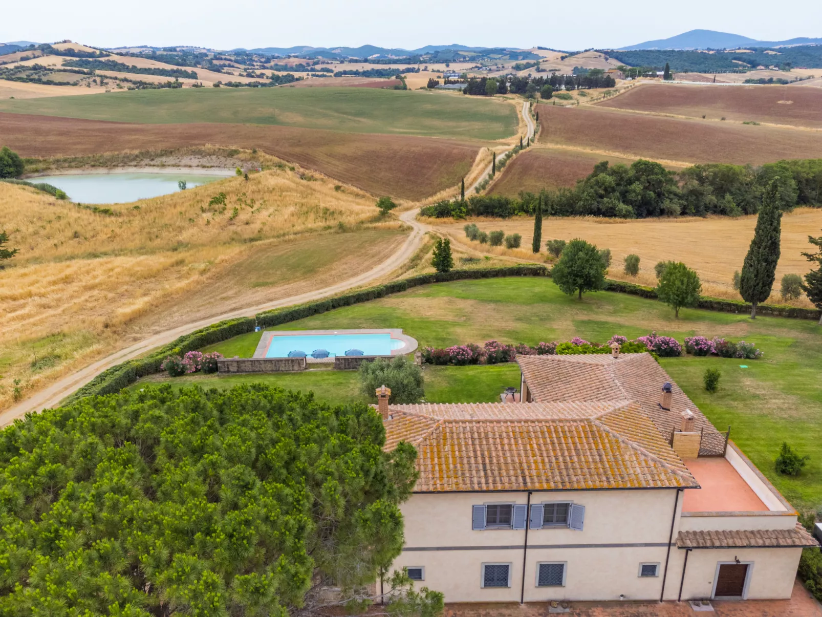 Casa dell'Arco-Outside
