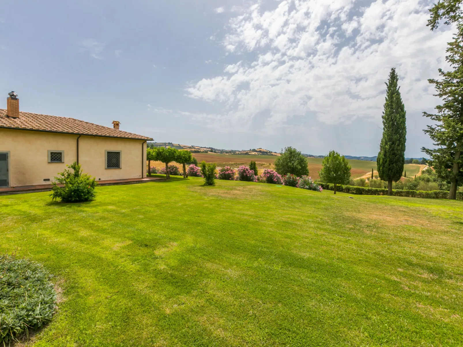 Casa dell'Arco-Outside