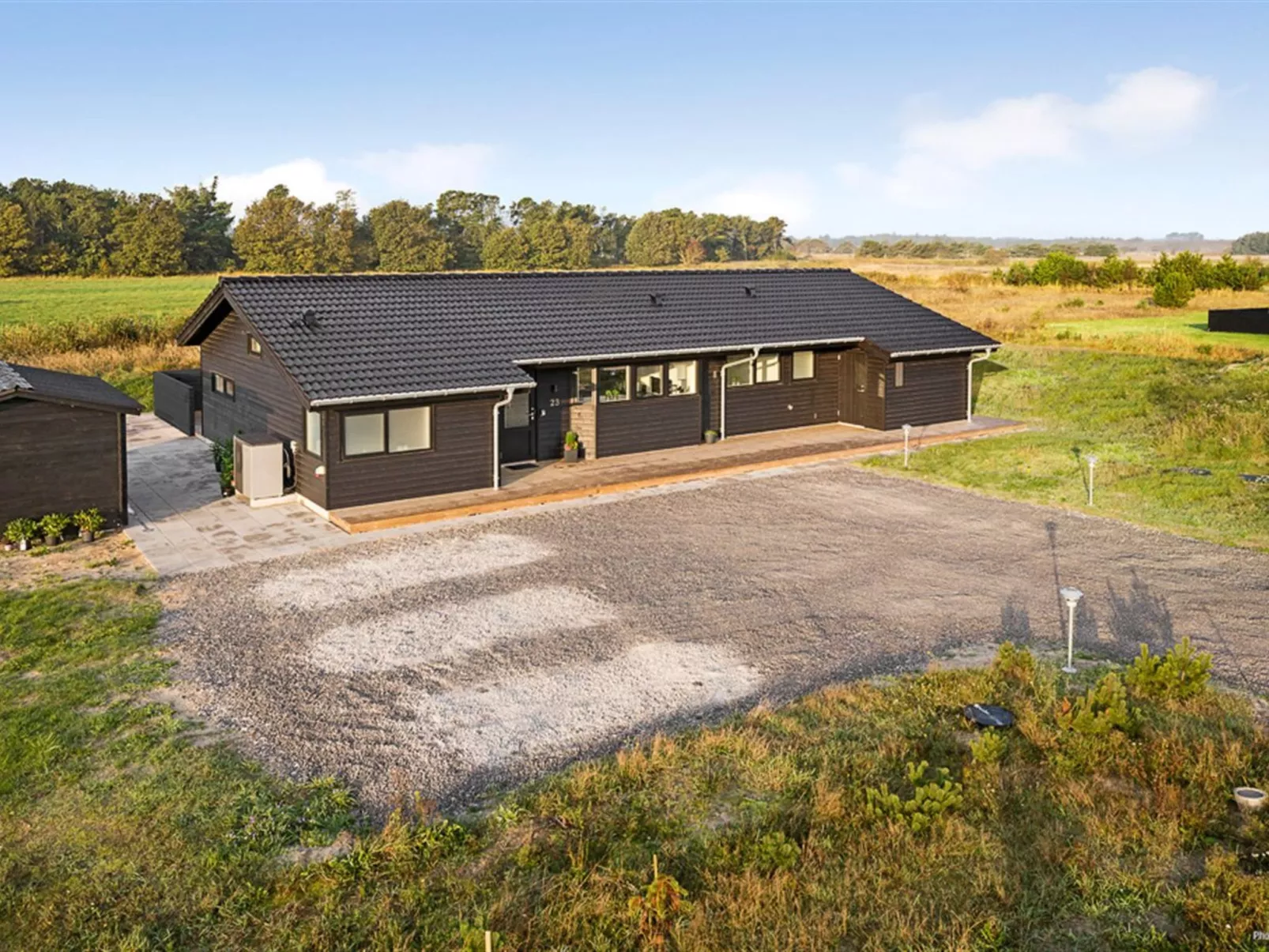"Heriest" - 1.2km from the sea