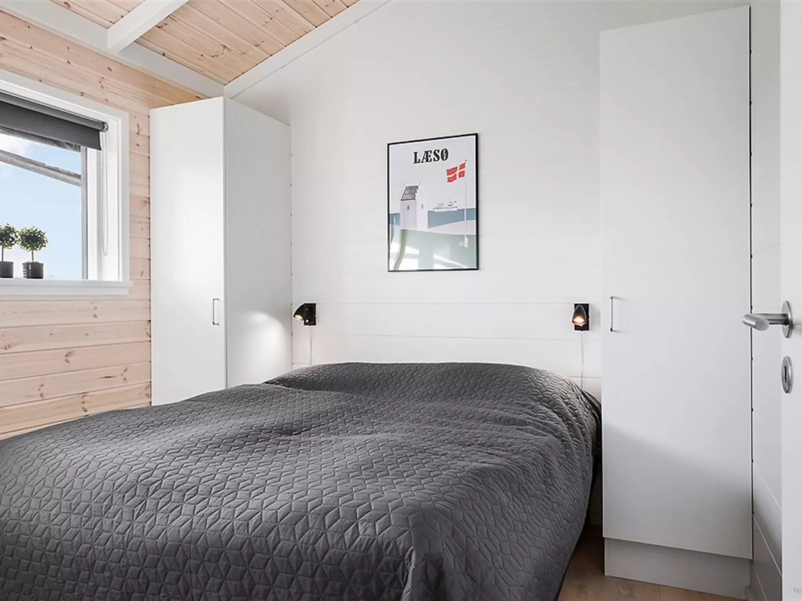 "Heriest" - 1.2km from the sea-Inside