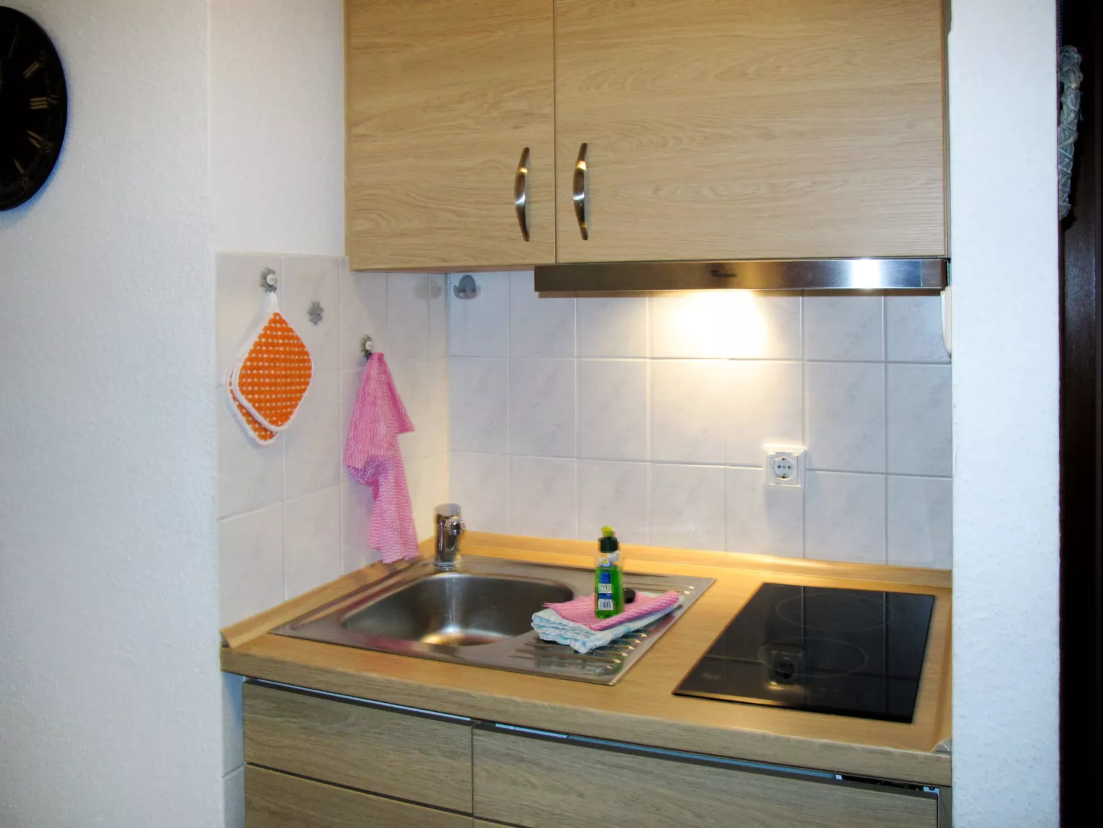 Glowe (GLW657)-Drinnen