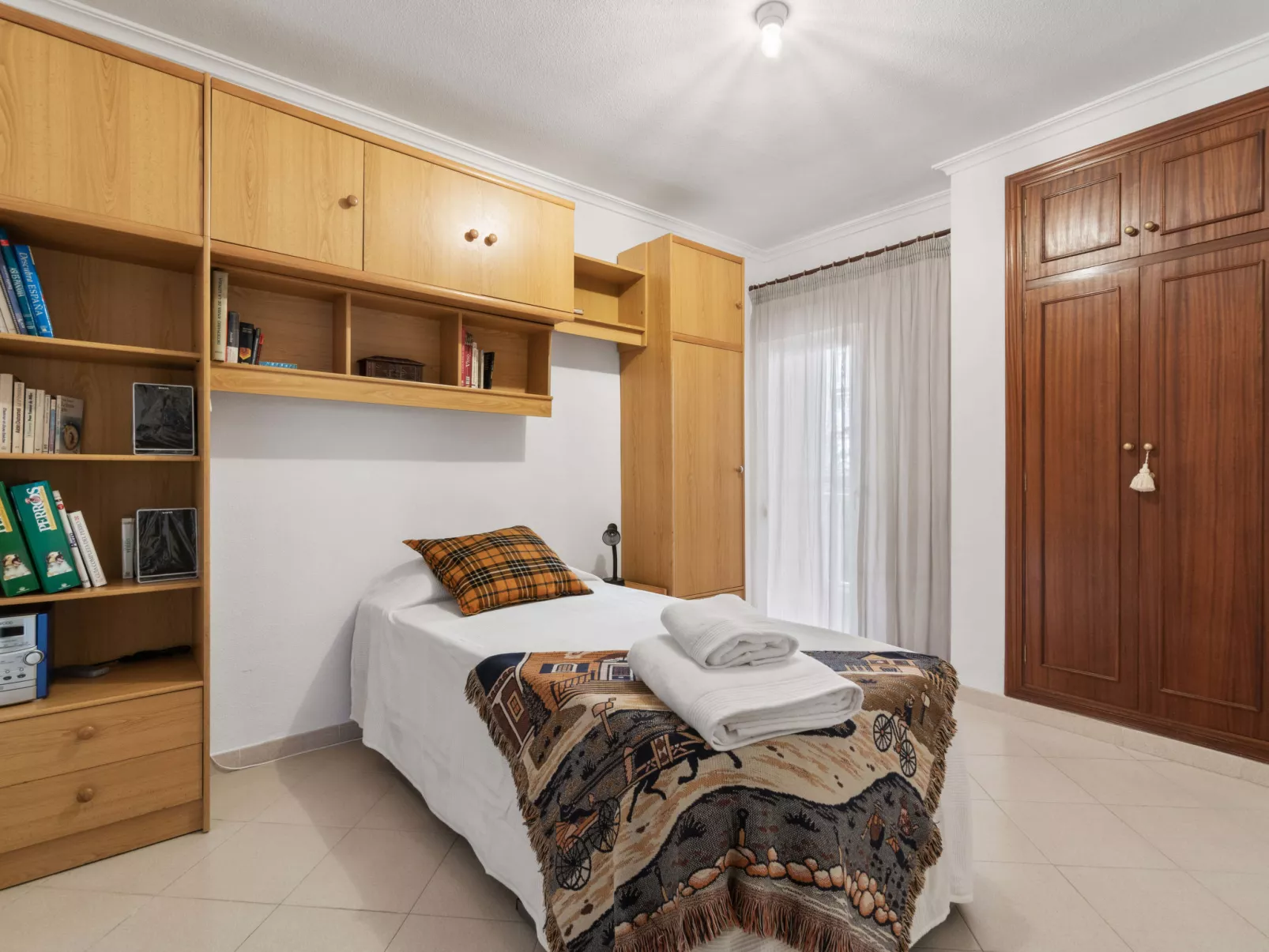 EssensacionesHome / Los Almendros-Inside