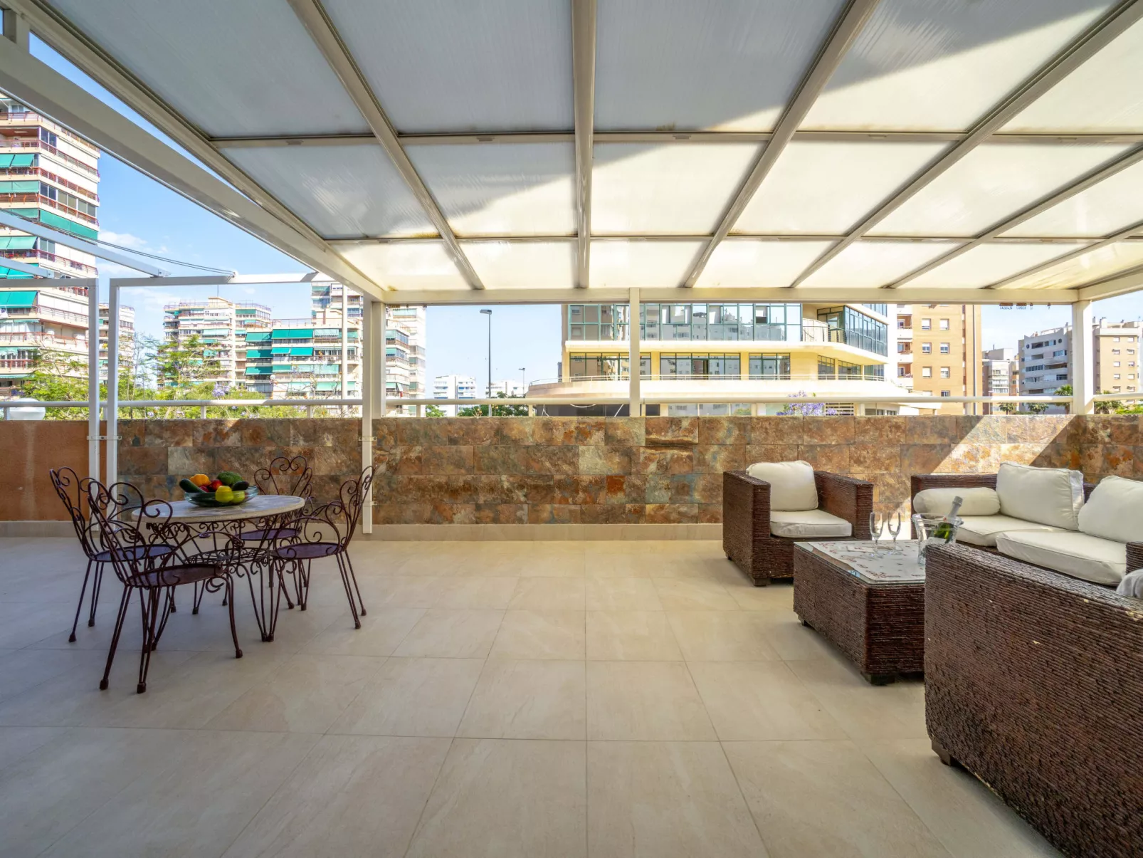 EssensacionesHome / Los Almendros-Outside