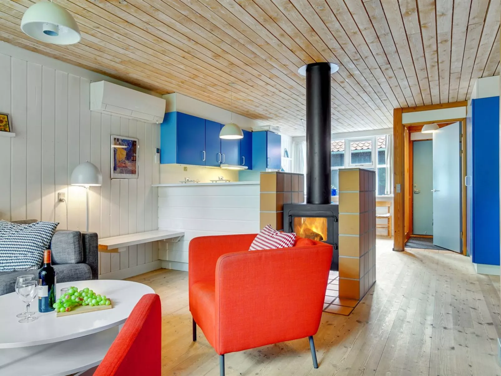 "Bennek" - 200m from the sea-Inside