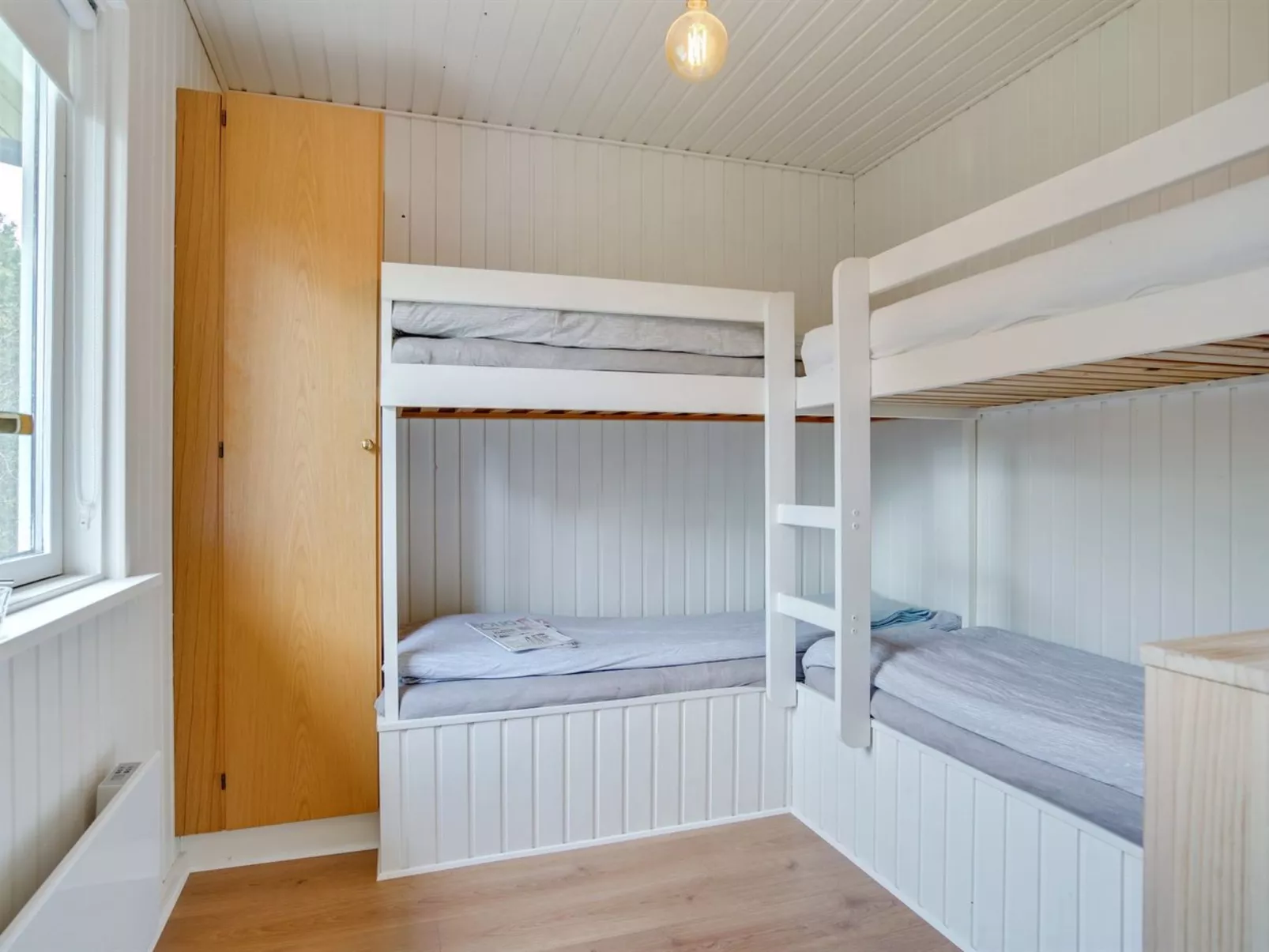 "Ylva" - 650m from the sea-Inside