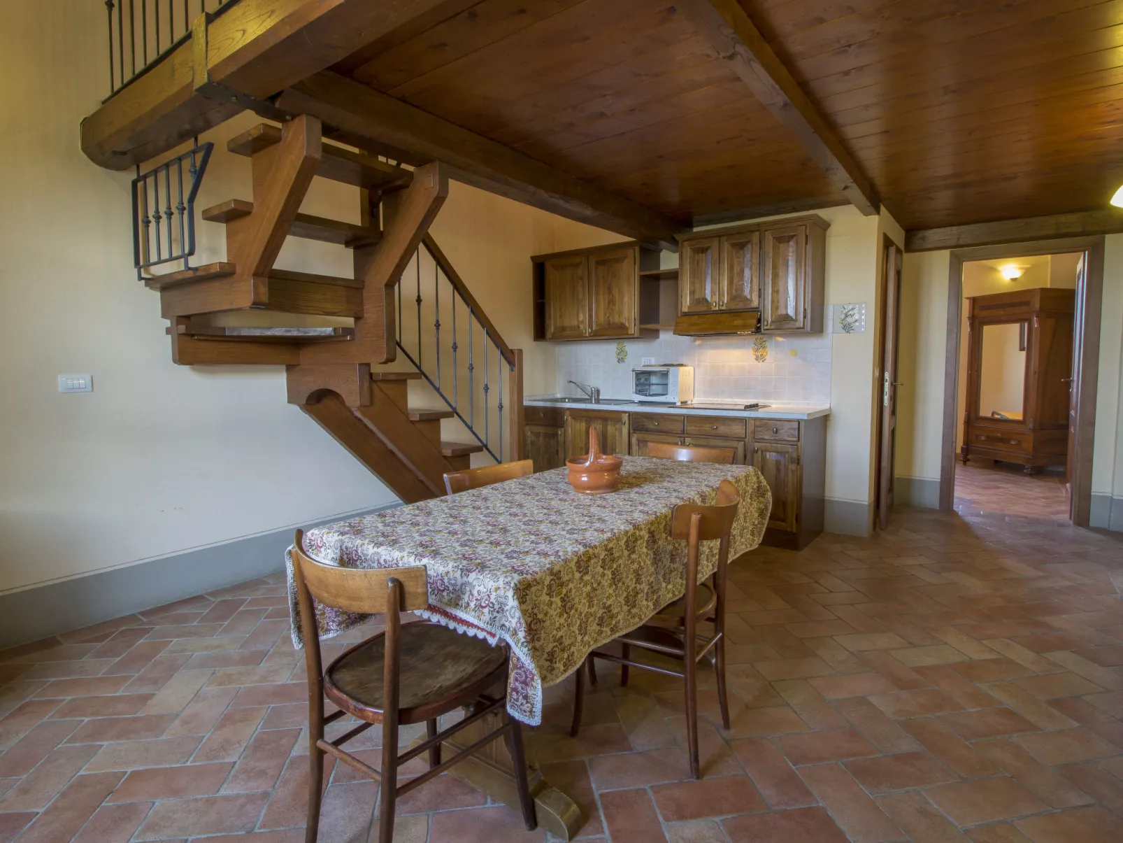 Le Rondini-Inside