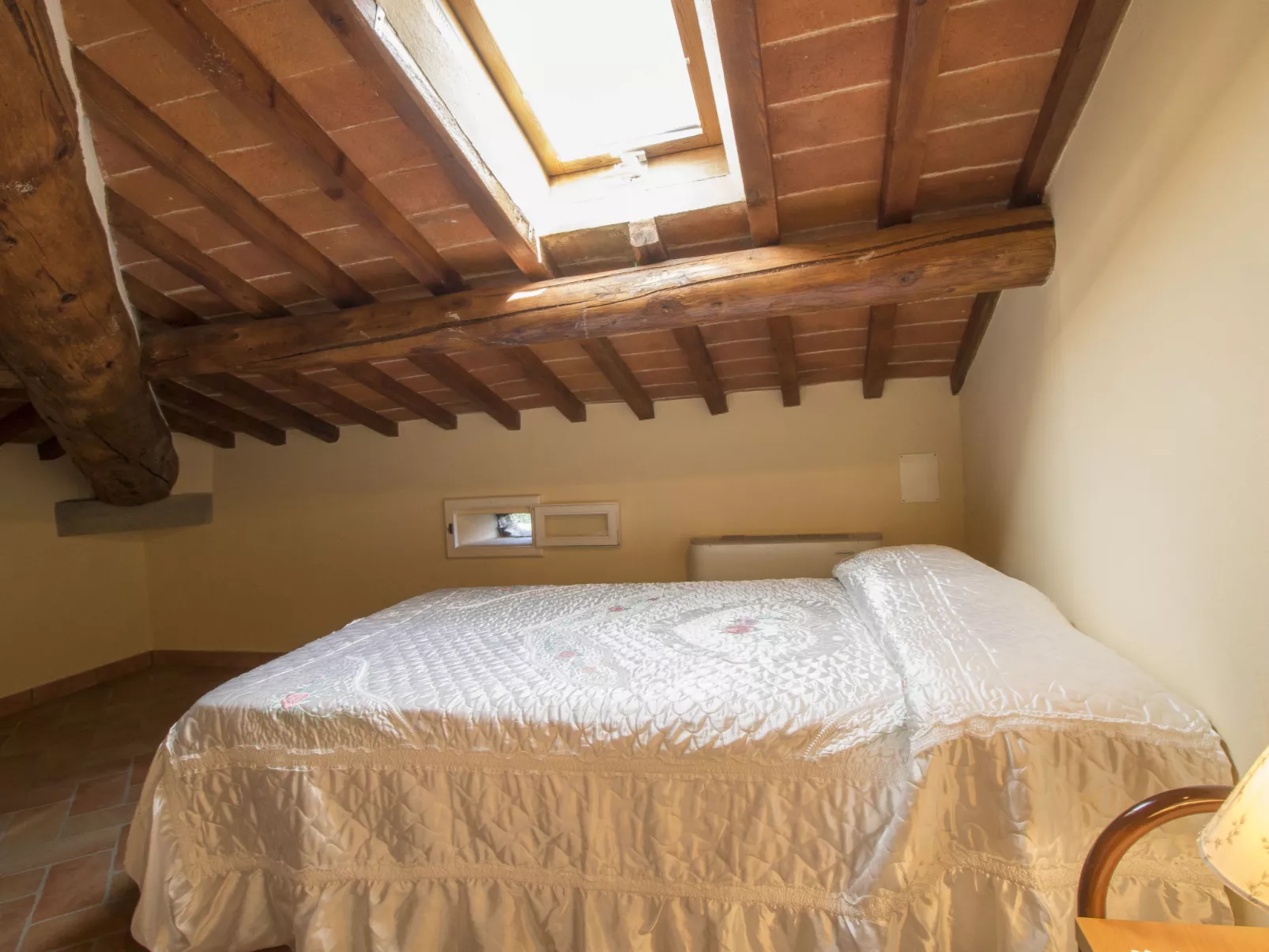 Le Rondini-Inside