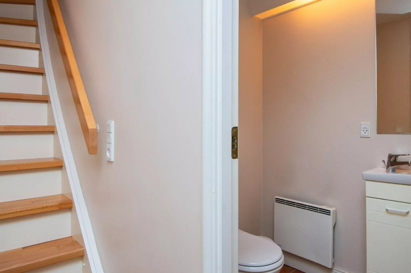 4 person holiday home in Ringkøbing-By Traum-Indoor