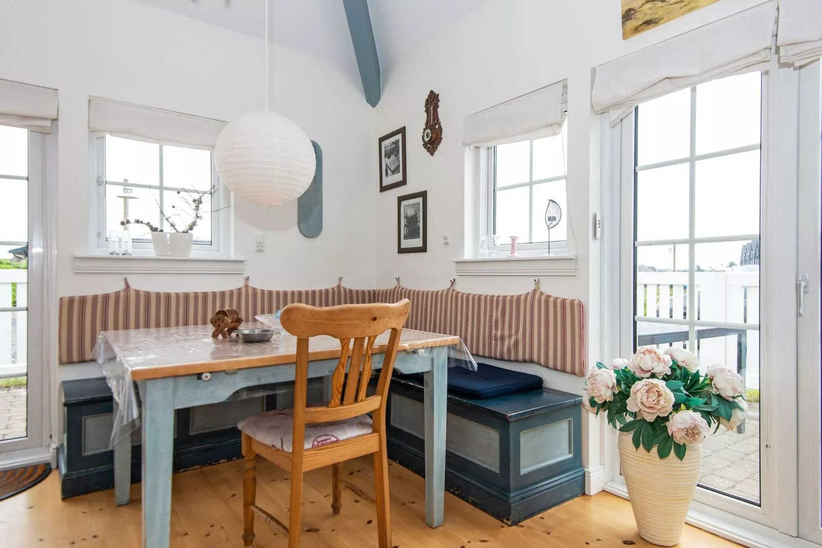 4 person holiday home in Ringkøbing-By Traum-Indoor