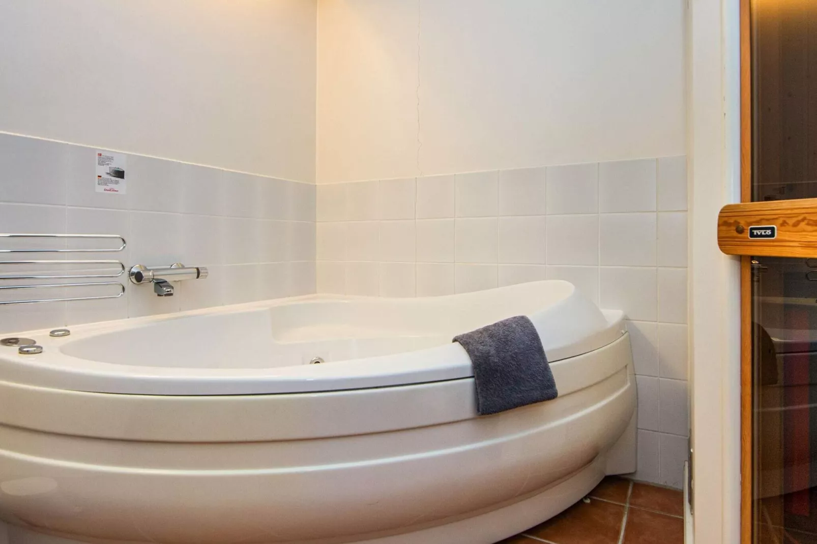 4 person holiday home in Ringkøbing-By Traum-Spa