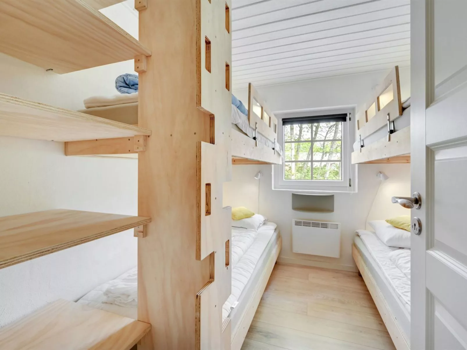 "Erla" - 2.3km from the sea-Inside