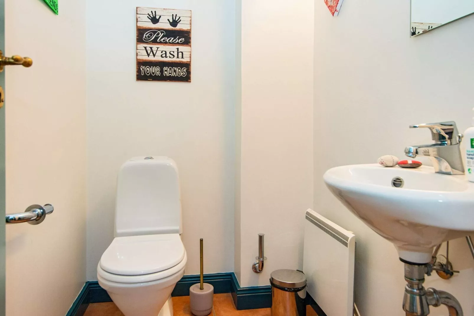 4 person holiday home in Ringkøbing-By Traum-Indoor