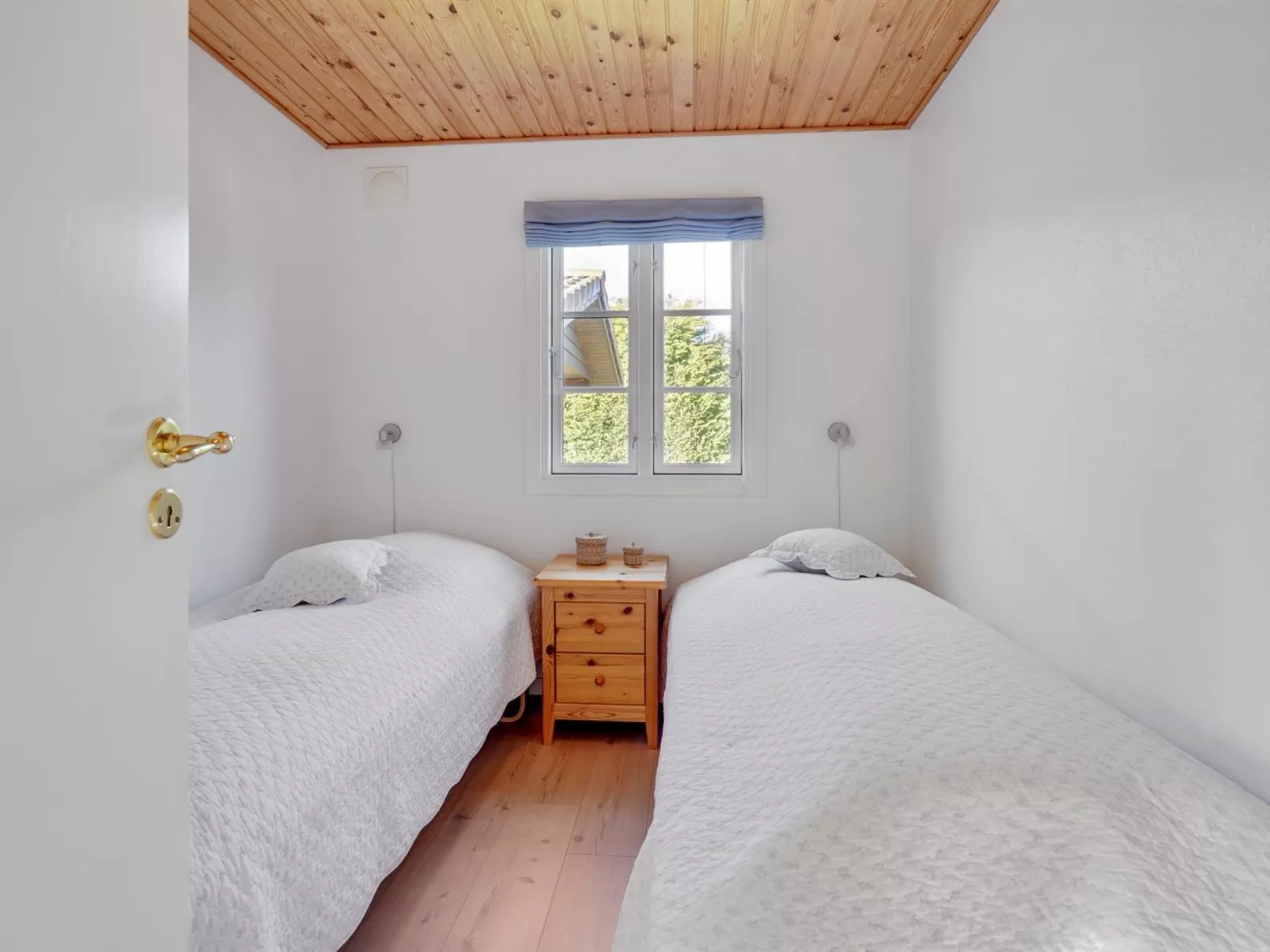 "Undis" - 660m from the sea-Inside