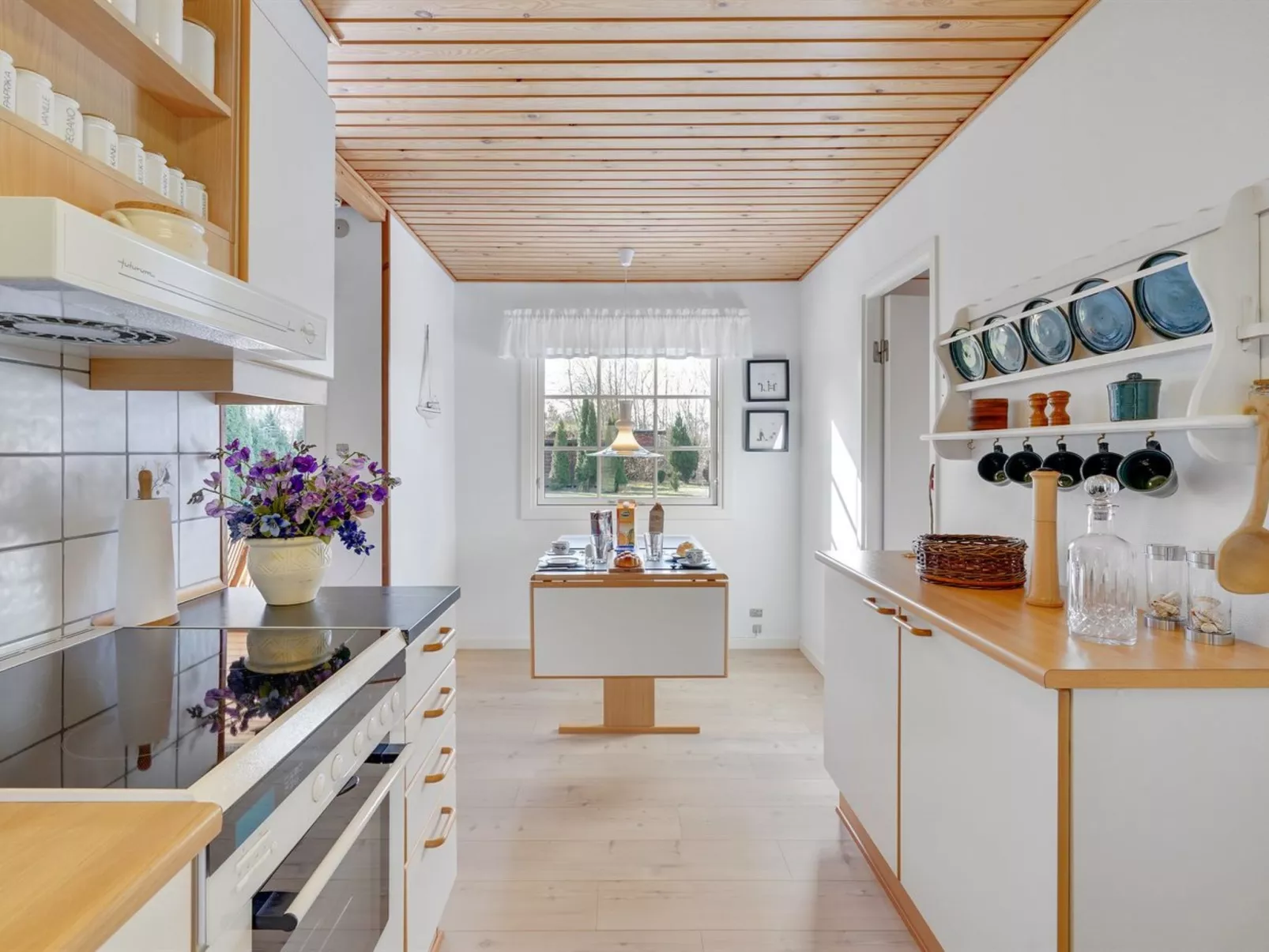 "Undis" - 660m from the sea-Inside