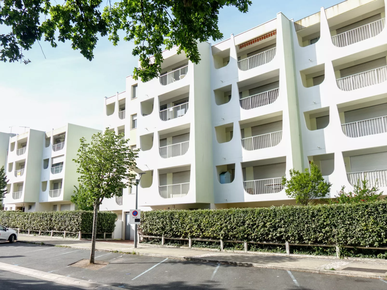 Saint Palais-Outside
