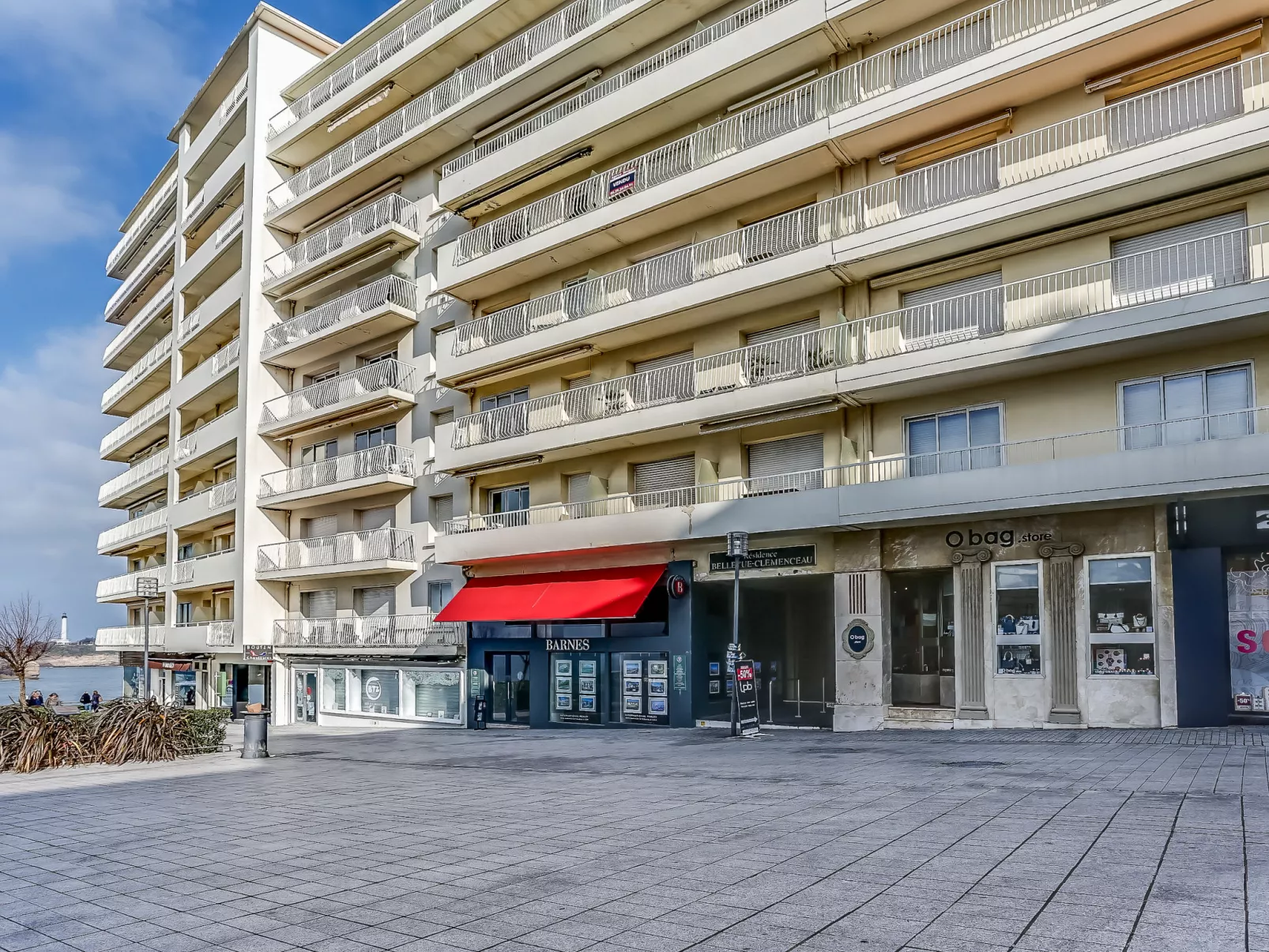 Bellevue Clemenceau-Outside