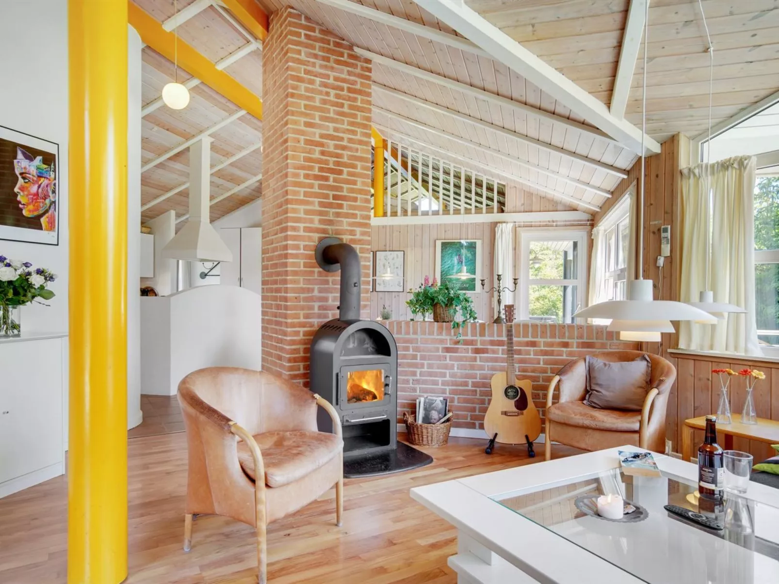 "Winder" - 1.3km from the sea-Inside
