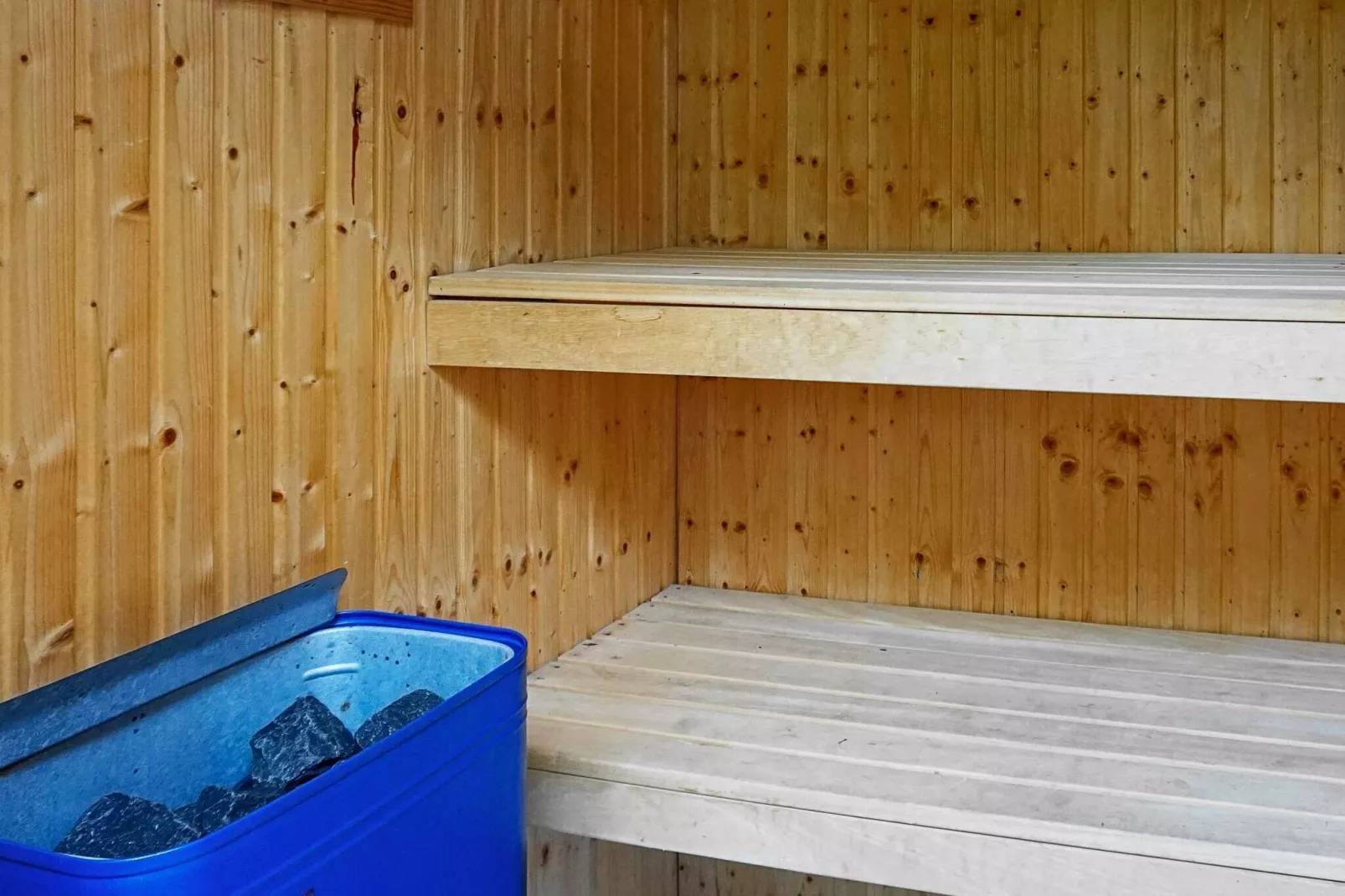 6 person holiday home in HOLSLJUNGA-By Traum-Indoor