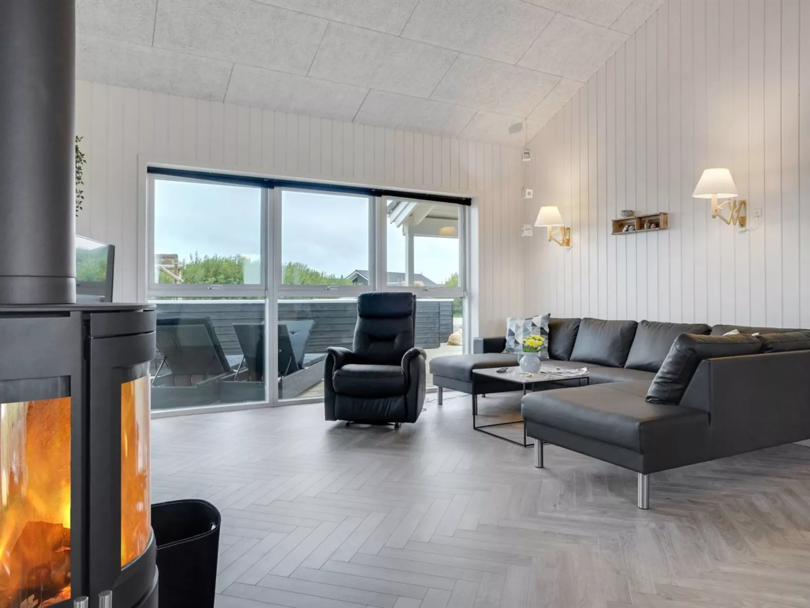 "Markku" - 400m from the sea-Inside