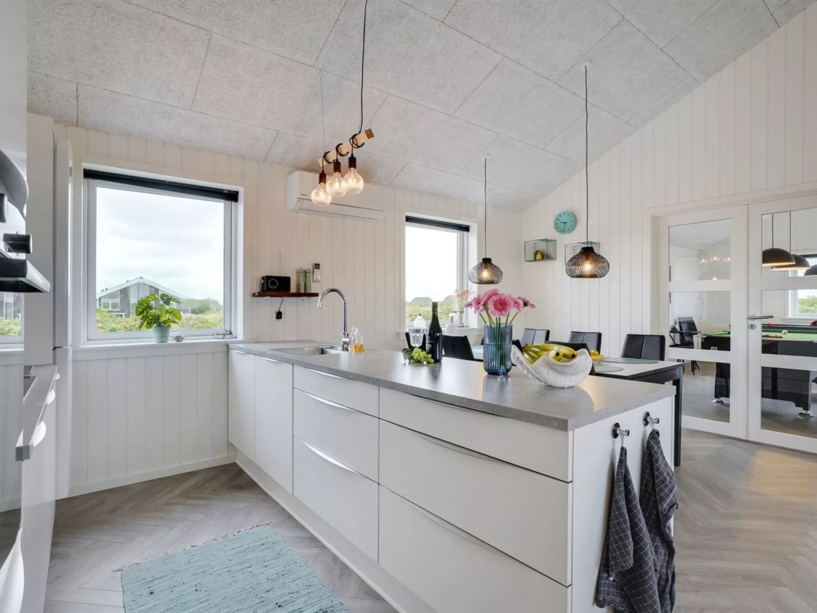 "Markku" - 400m from the sea-Inside