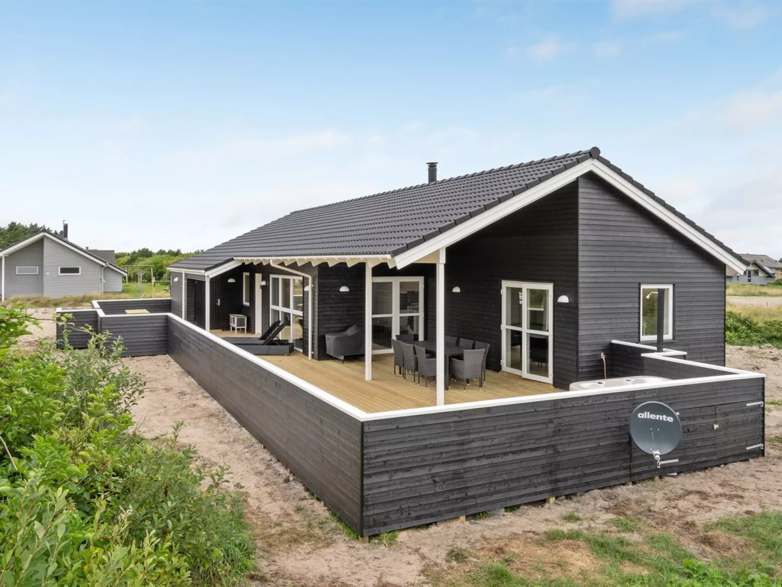 "Markku" - 400m from the sea-Outside