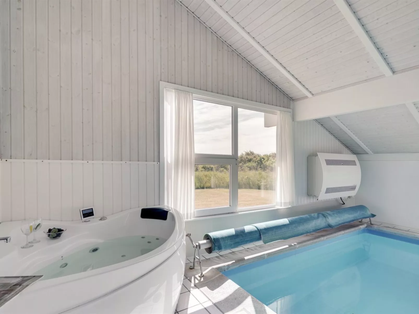 "Serine" - 800m from the sea-Drinnen