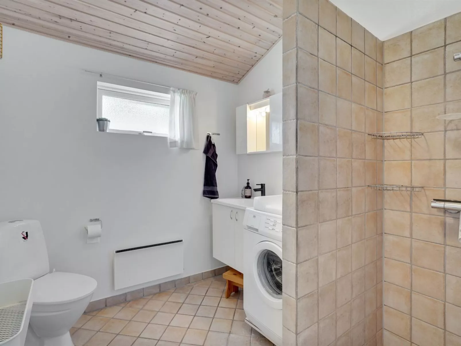 "Diddi" - 150m from the sea-Inside